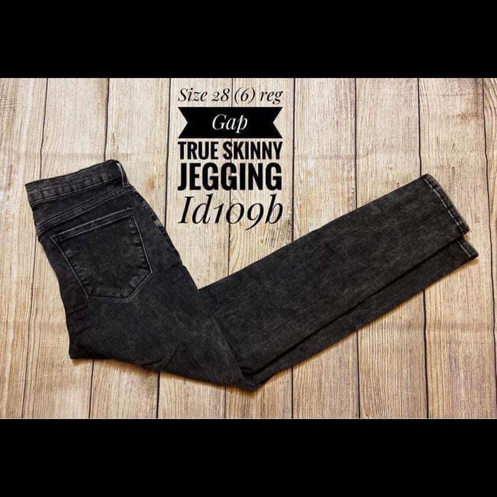 Gap Womens jeans Black denim